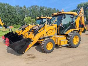 Chargeuse-pelleteuse 4x4 JCB 3CX 4CX CAT 416/420f/430 Modèle 2024 Charge nominale de 2500 kg - Product Image 5
