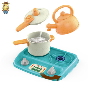 Ensemble de jeu 3 pièces écologique pour enfants en paille de blé : autocuiseur, bouilloire et réchaud à gaz - Product Image 1