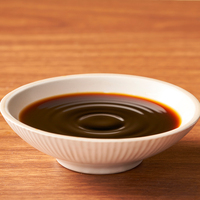 Vente en gros d'usine OEM tambour de sauce soja Hada de qualité supérieure emballage de bouteille en vrac de 4,9 L bon prix assaisonnement alimentaire chinois procédé brassé
