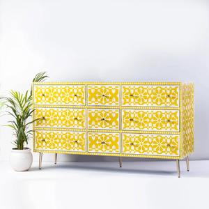 Cómoda con Incrustaciones de Hueso de Diseño, Fabricada en India, con Decoración Artesanal Única para Espacios de Vida Elegantes, en Venta - Product Image 1