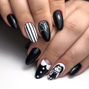 Ins Style Nail Art Tips para niñas pequeñas, uñas de almendra blancas y negras, productos terminados de telaraña de Halloween al por mayor - Product Image 1
