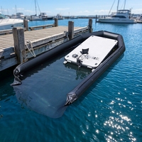 Plateforme flottante gonflable sur mesure pour amarrage de bateaux en lac, rivière et océan