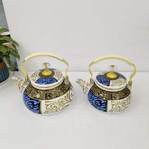 Nuovo design 2.6L grande <span class=keywords><strong>teiera</strong></span> bollitore <span class=keywords><strong>per</strong></span> acqua smaltata <span class=keywords><strong>per</strong></span> l'uso del fornello a induzione superiore del fornello a <span class=keywords><strong>Gas</strong></span> - Product Image 3