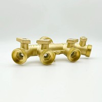 Adaptateur de raccord de tuyau d'arrosage en laiton robuste à 4 voies de 3/4 pouce avec 4 joints toriques en caoutchouc supplémentaires