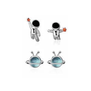Showfay耳钉白金饰品配件水晶星球宇航员卡通2019品牌蓝色时尚耳环免费