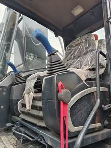 Excavatrice Hyundai 305LC-9T d'occasion, 30 tonnes, 95% neuve, prix bas, équipement d'origine en stock, moteur, boîte de vitesses, PLC, roulement, pompe - Product Image 6