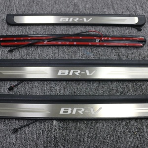 โรงงานขายส่ง KQD ขายดี คุณภาพสูง แผ่นกันรอยขอบประตูรถยนต์ พร้อมไฟ LED สำหรับ BR-V ปี 2017 ขึ้นไป - Product Image 6