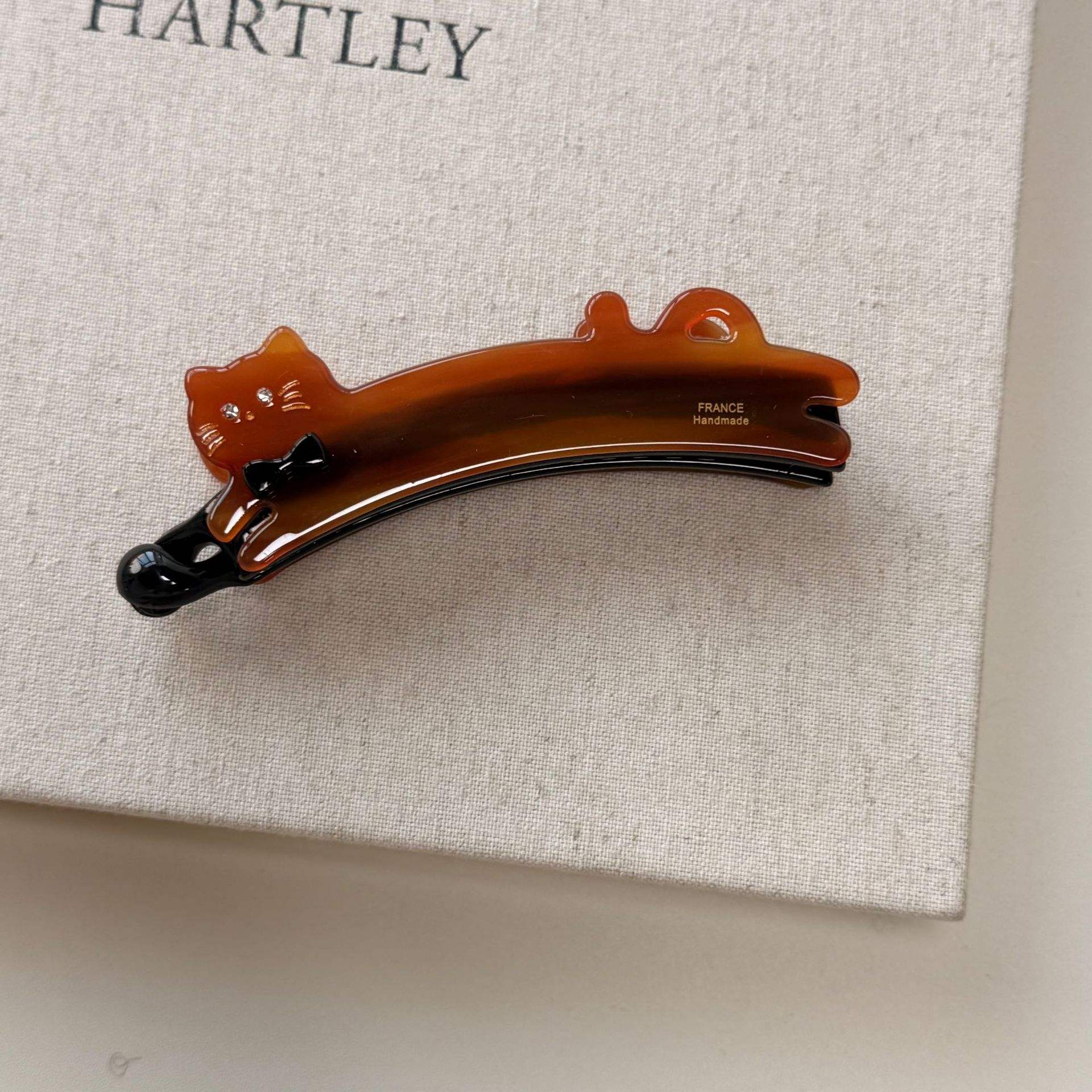 สีน้ำตาล