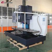 Machine de fraisage CNC verticale à 3 axes de haute qualité du Shandong avec commande FANUC, broche BT40, broche simple pour le travail des métaux XK7126