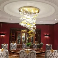 Lustre suspendu LED en verre artistique personnalisé en forme d'œuf, avec télécommande et contrôle par application mobile, idéal pour hôtels, centres commerciaux, cafés et couloirs