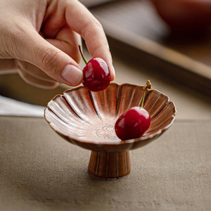 Mini Lotus <b>Petal</b> Stemmed Plate Porcelain Fruit Platter Simple Style Party Use - Product Image 1