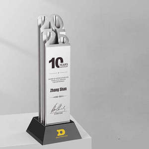 2025 nhà máy bán buôn Champions League Trophy tùy chỉnh UV thiết kế in ấn kim loại Trophy giải thưởng với cơ sở màu đen - Product Image 2