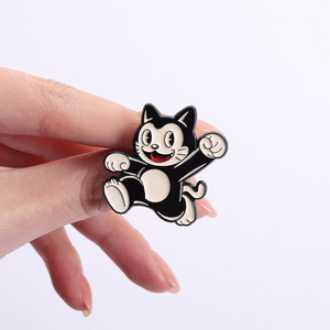 Pin de Esmalte de Gato Negro de Dibujos Animados Americanos, Broche de Gato Feliz Corriendo, Insignia de Solapa, Joyería al por Mayor - Product Image 4