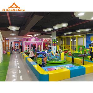 GlideGalore Aire de jeux intérieure sur le thème du labyrinthe de cirque, conçue sur mesure en métal et plastique, capacité de 500 kg, pour usage commercial - Product Image 4