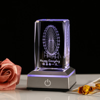 Lampe de nuit en cristal carrée gravée au laser 3D personnalisée avec base éclairée au toucher pour cadeaux ou ornements