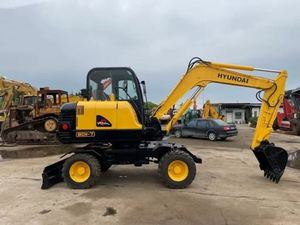 Vente Flash : Mini-Excavatrice Coréenne 6t Hyundai 60w-7 en Stock - Product Image 4