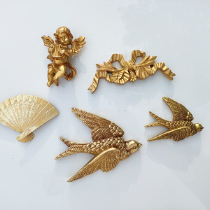 Juego de Esculturas de Pared de Latón con Diseño de Pájaros Irregulares, Estilo Rústico, Decoración para el Hogar, Adorno de Pared para Sala de Estar, Paquete de Varias Piezas - Product Image 1