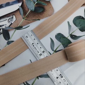 Banda Elástica Jacquard Personalizada de Alta Calidad, 25 mm de Ancho, Cinta de Nailon con Logotipo de Marca para Cintura de Ropa Interior - Product Image 5