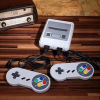 Console de jeu vidéo mini SNES rouge et blanc version européenne américaine SFC 8 bits Plug and Play AV-Out avec 620 jeux intégrés