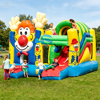 Château gonflable à thème clown joyeux pour enfants, idéal pour les jeux, les divertissements, les fêtes et les activités de plein air