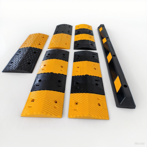 Heavy Duty <b>Block</b> Road Speed Bumper Traffic <b>Rubber</b> Car Wheel Stopper Speed Breaker and Speed Bump Safety Control - Product Image 1