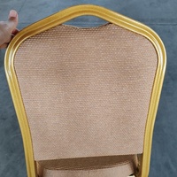 Chaises de salle à manger empilables en tissu au design traditionnel pour banquets de luxe, hôtels et salles commerciales