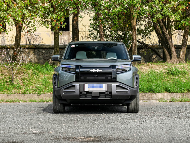 2025 New Energy Vehicles Pure Electric BYD Fangchengbao Leopard Titanium 3 501km 4WD Ultra Edition 5-Door 5-Seat Compact SUV
