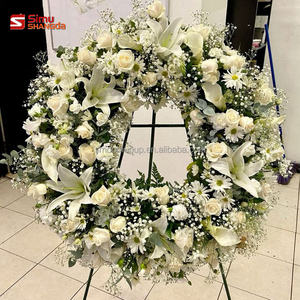 พวงหรีดดอกไฮเดรนเยีย กุหลาบผ้าไหม และดอกลิลลี่ สำหรับตกแต่งโลงศพในสุสาน เป็นมิตรกับสิ่งแวดล้อม เหมาะสำหรับตกแต่งหลุมศพ - Product Image 4