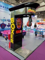 Münzbetriebener Großer Dynamischer Boxsack Arcade Großer Box-Schlagautomat Elektronisches Coca-Spielgerät zum Verkauf