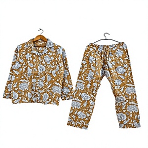 Ensemble de pyjama pour homme à manches longues à imprimé floral, tissu en satin 100% coton, vêtements de nuit décontractés, motif tissé, saison printemps, cadeau pour elle - Product Image 1