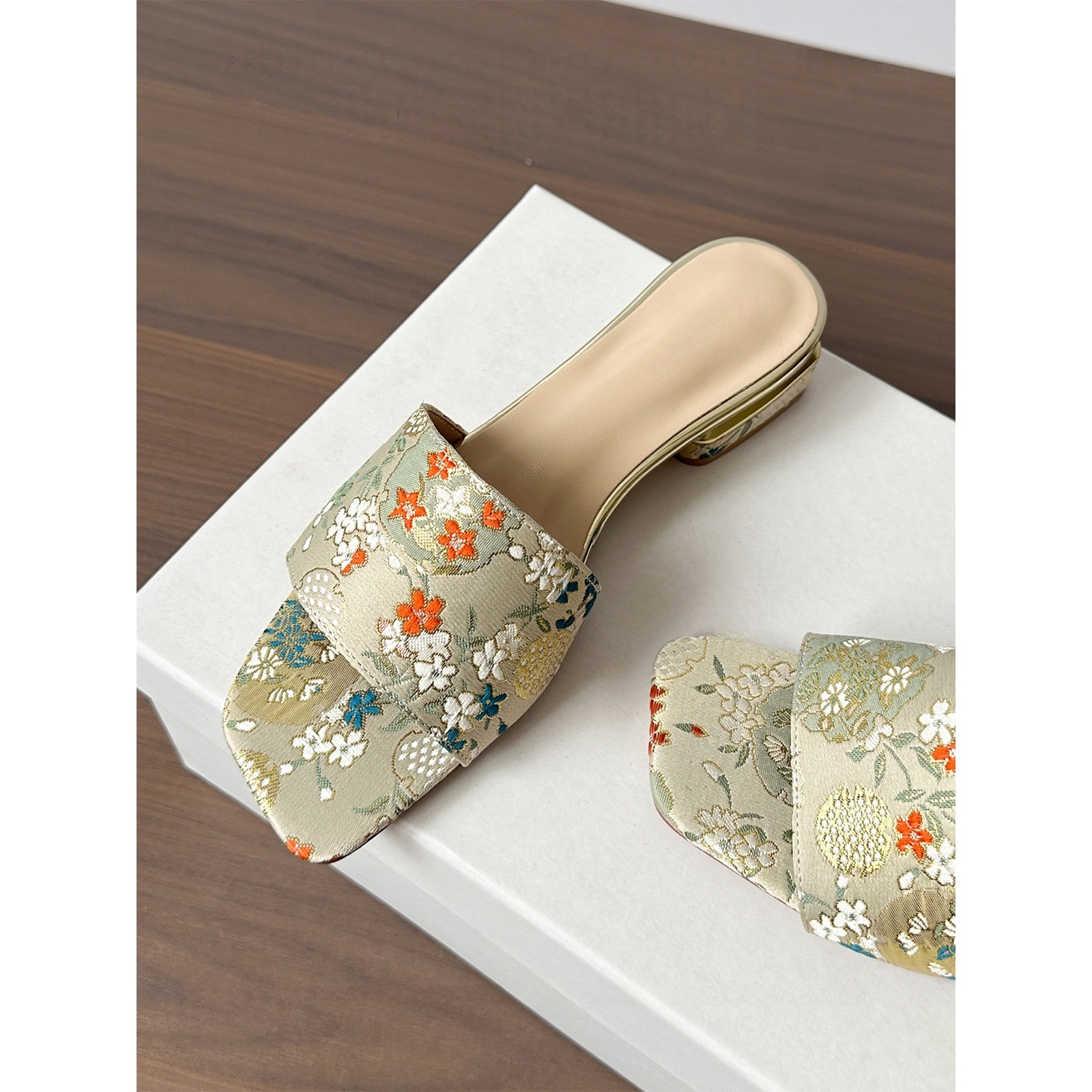 Albaricoque estilo nacional