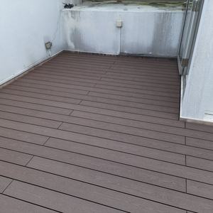 Fabricant chinois de revêtements de sol modernes de haute qualité, terrasse en WPC, revêtement composite extérieur à grain de bois 3D, terrasse de <span class=keywords><strong>piscine</strong></span>, jardin - Product Image 2