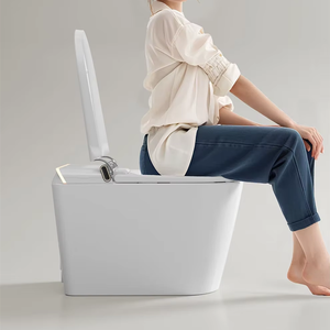 WC intelligent moderne à poser au sol avec buse autonettoyante, abattant automatique et fonction <span class=keywords><strong>de</strong></span> lavage au pied, cuvette allongée - Product Image 3