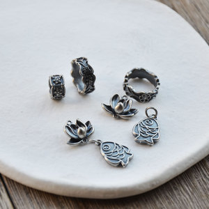 Sanqi <b>Silver</b> Lotus Pendant Spacer <b>Beads</b> Small Fish Barrel <b>Beads</b> For Bracelet Making DIY Jewelry Material - Product Image 1