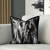 Housse de coussin d'appoint en polyester doux à imprimé abstrait haut de gamme pour la décoration de salon et de la maison