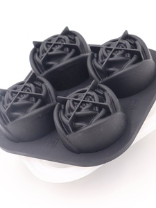 Plateau à glaçons à <span class=keywords><strong>4</strong></span> cavités à dégagement facile Moule à glaçons rose en silicone 3D de 2 pouces pour cocktail whisky <span class=keywords><strong>bourbon</strong></span> - Product Image 5