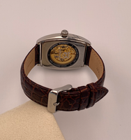 Montre mécanique attrayante à la mode pour hommes cadran squelette boîtier analogique en acier inoxydable bracelet en cuir véritable 50m étanche