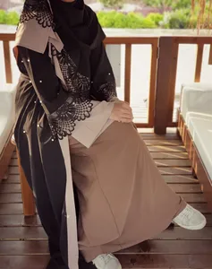 1620 # Custom order new modell kaftan in dubai arabisch spitze designs islamischen frauen kleidung elegante indonesien moslemisches abaya großhandel