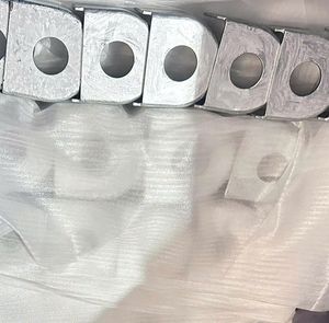 Égouttoir amovible résistant à la corrosion pour structures offshore, offrant un contrôle efficace du drainage, livraison rapide - Product Image 1