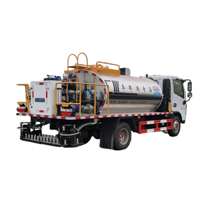 Camion Spargiasfalto Dongfeng 4x2 5m3 XLS603Y, Distributore di Bitume con Motore Weichai per <span class=keywords><strong>Pavimentazione</strong></span> <span class=keywords><strong>Stradale</strong></span> - Product Image 1