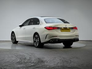 Mercedes-Benz Classe <span class=keywords><strong>C</strong></span> PHEV <span class=keywords><strong>C</strong></span> <span class=keywords><strong>350</strong></span> EL 2023 d'occasion - 12 500 km - Norme d'émission nationale VI - Sièges en cuir - Toit ouvrant panoramique - Transmission automatique - Product Image 5