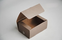 Boîte d'expédition pliable personnalisée en papier kraft recyclable et écologique, gaufrage couleur personnalisée pour emballage de savon de boutique et cadres photo