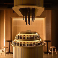 Étagères de présentation de cosmétiques personnalisées en marbre coloré pour magasin de parfums, décorations, présentoirs avec éclairage LED pour boutique de beauté