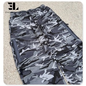 LARSUR produttore di abbigliamento personalizzato pantaloni cargo mimetici in cotone sguatteri da uomo con stampa a gamba dritta pantaloni tattici da skate da uomo - Product Image 2