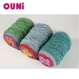 <span class=keywords><strong>Fil</strong></span> de Crochet pour couverture <span class=keywords><strong>fil</strong></span> épais pour tapis <span class=keywords><strong>fil</strong></span> de touffetage 55% <span class=keywords><strong>coton</strong></span> 45% mélange <span class=keywords><strong>acrylique</strong></span> gâteau pour faire un pull coloré - Product Image 2