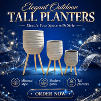 Set Pot Tanaman Bergaris Horizontal 3 Buah dengan Dudukan Tripod Kayu, Bahan Fiber Clay Berbintik, Kapasitas 10L, Pot Bunga Lantai untuk Pusat Perbelanjaan
