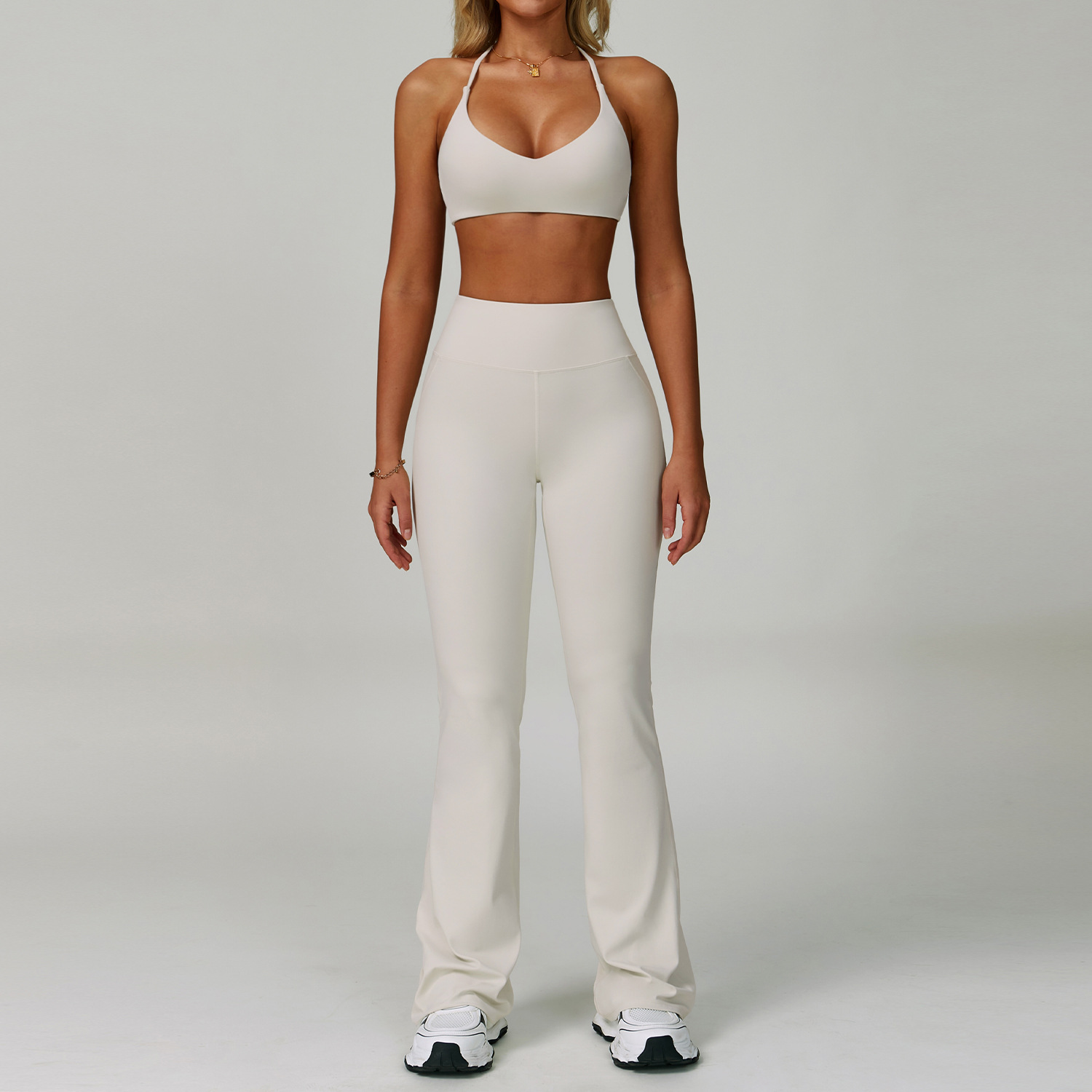 Sujetador de cuello colgante + pantalones acampanados (blanco)