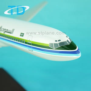 Modèle en résine d'<span class=keywords><strong>avion</strong></span> <span class=keywords><strong>cargo</strong></span> Precious Moments B727-200 Saudia 1/100, 47 cm, à vendre - Product Image 5