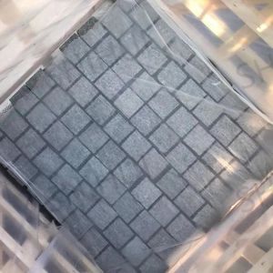 Pierre de pavage moderne et durable en <span class=keywords><strong>granit</strong></span> noir foncé SH STONE, motif brique, surface flammée, bords fendus, pour allée, naturelle - Product Image 6