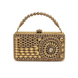Elegante Bolso de Noche con Marco de Cuentas y Cadena, Cartera Metálica para Fiesta - Product Image 1